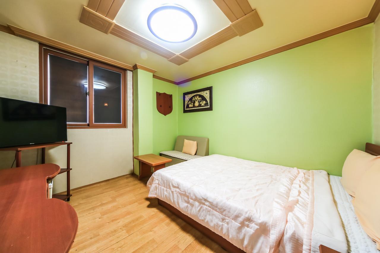 Nampo One Motel Busan Exterior photo